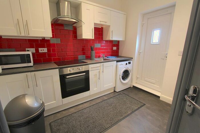 1 Bedroom Maisonette To Rent In Bradford Mall, Saddlers Centre, Walsall, WS1