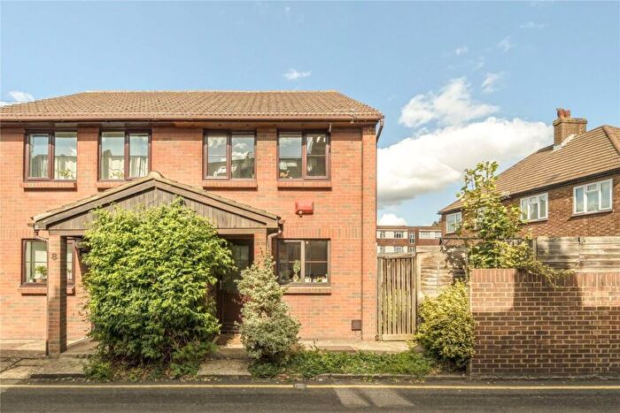 2 Bedroom Semi Detached House For Sale In Malyons Terrace, Ladywell, SE13