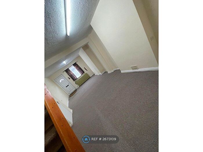 2 Bedroom Terraced House To Rent In Mitcham Road, Croydon, CR0