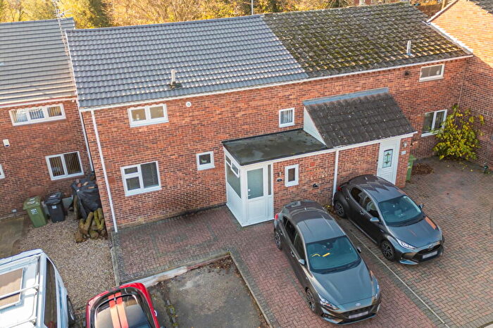 3 Bedroom Terraced House For Sale In Haseley Close, Matchborough East, Redditch, B98