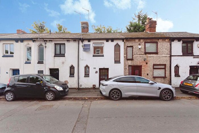 2 Bedroom Terraced House For Sale In Lincoln Road, Birmingham, B27