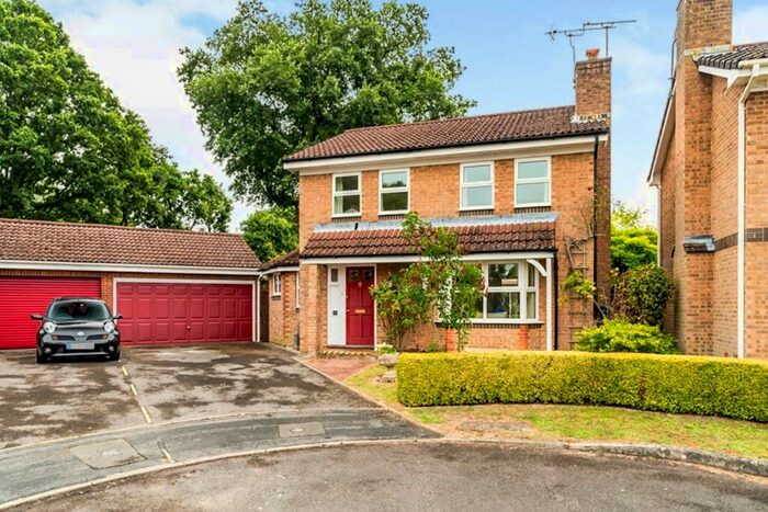 4 Bedroom Detached House To Rent In Driftwood Gardens, Totton, Southampton, SO40