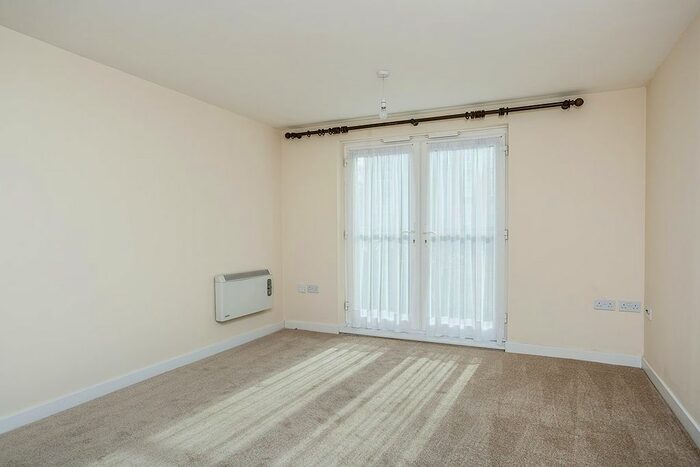 2 Bedroom Flat To Rent In Flat Billys Copse, Havant, Hampshire, PO9