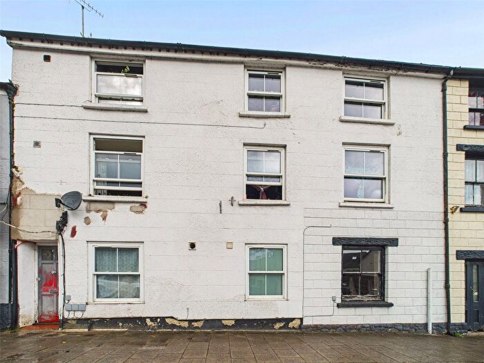 2 Bedroom Flat For Sale In West Street, Okehampton, Devon, EX20