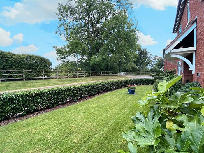 4 Bedroom Detached House For Sale In St. Cuthberts Road, Doveridge, DE6