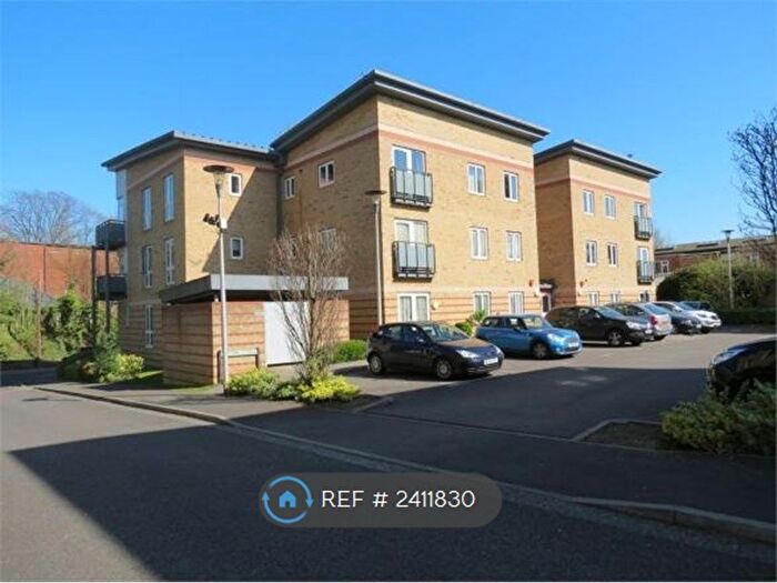 2 Bedroom Flat To Rent In Maddison Heights, Watford, WD18