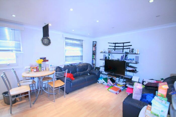 1 Bedroom Flat To Rent In Hornsey Road, Holloway, N7
