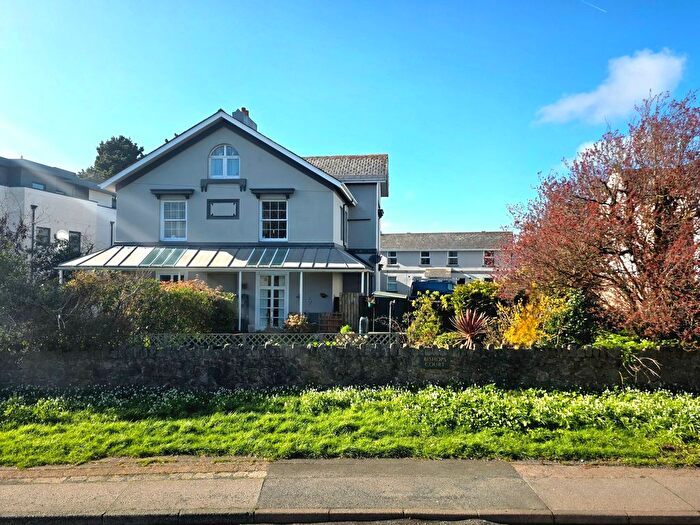 1 Bedroom Flat For Sale In St Marychurch, Torquay, TQ1