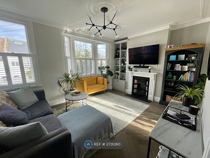 2 Bedroom Maisonette To Rent In Steerforth Street, London, SW18