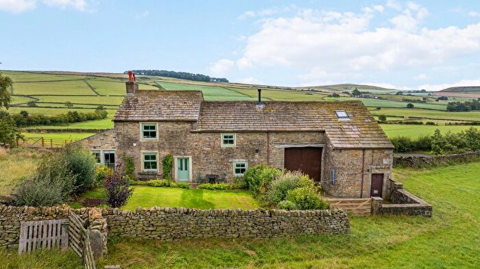 3 Bedroom Detached House For Sale In Green Lane, Silsden, BD20