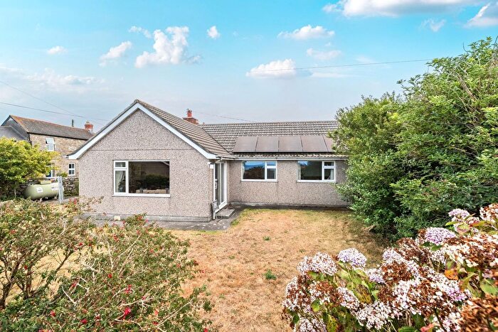 3 Bedroom Bungalow For Sale In Levant Road, Trewellard, TR19