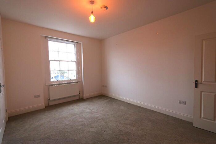 2 Bedroom Apartment To Rent In Clarendon Square, Leamington Spa, Warwickshire, CV32