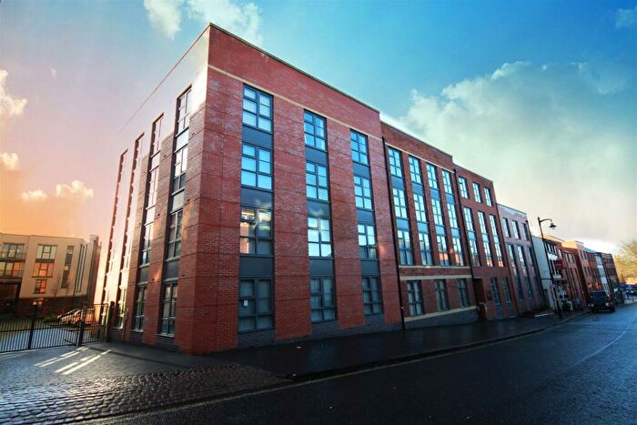 2 Bedroom Apartment To Rent In Metalworks, Jewellery Quarter, B18