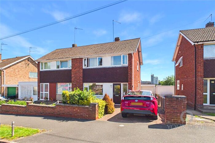 3 Bedroom Semi-Detached House For Sale In Derwent Crescent, Kettering, Northamptonshire, NN16