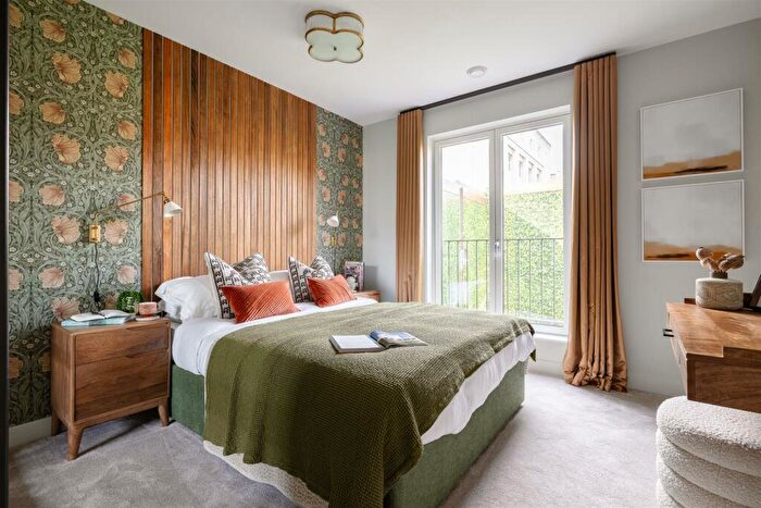 1 Bedroom Apartment For Sale In Forest Road, Walthamstow, E17