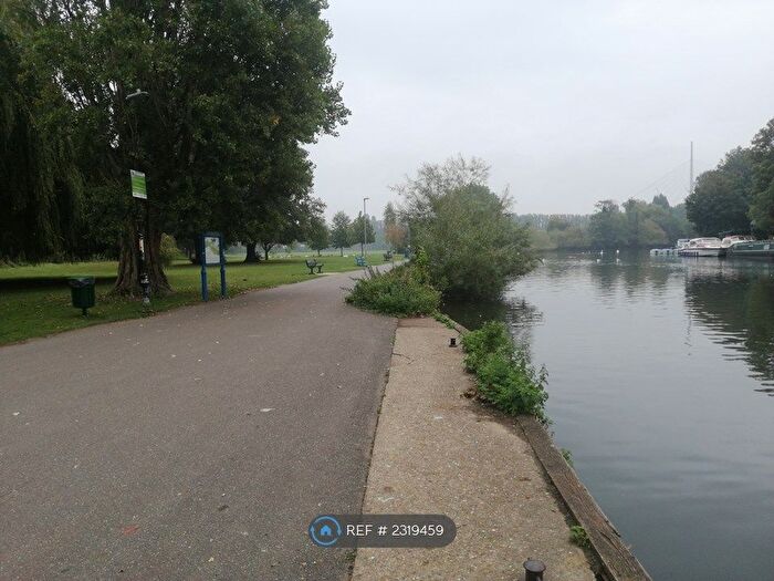 3 Bedroom Terraced House To Rent In Cardinal Close, Reading, RG4