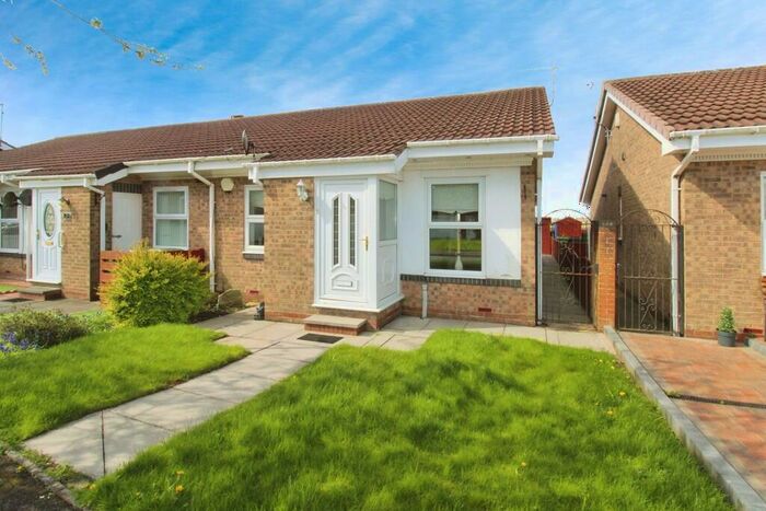 2 Bedroom Terraced Bungalow To Rent In Osier Court, Stakeford, NE62