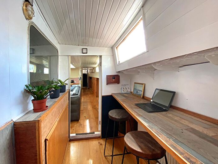 2 Bedroom Houseboat For Sale In Rope Street, London, SE16