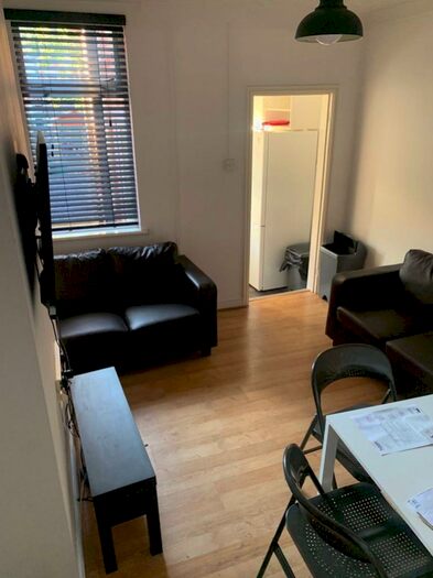 3 Bedroom Property To Rent In Paget Street, Loughborough, LE11