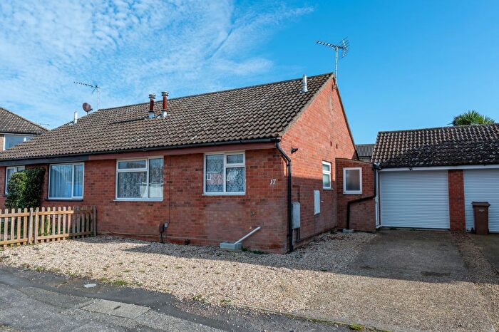 2 Bedroom Semi-Detached Bungalow For Sale In Meadow Close, Trimley St. Martin, IP11