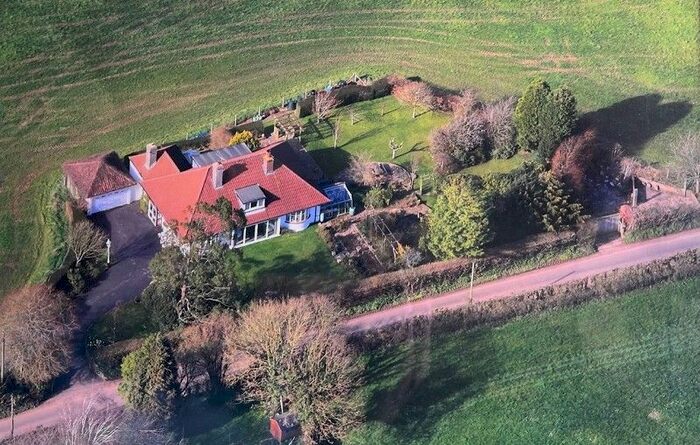 4 Bedroom Detached House For Sale In Barton Road, Barton, Winscombe, North Somerset., BS25