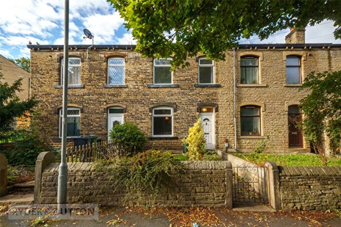 2 Bedroom Terraced House For Sale In Wood Lane, Newsome, Huddersfield, West Yorkshire, HD4