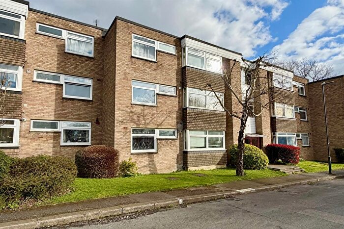 2 Bedroom Flat To Rent In Nursery Road, Pinner, HA5