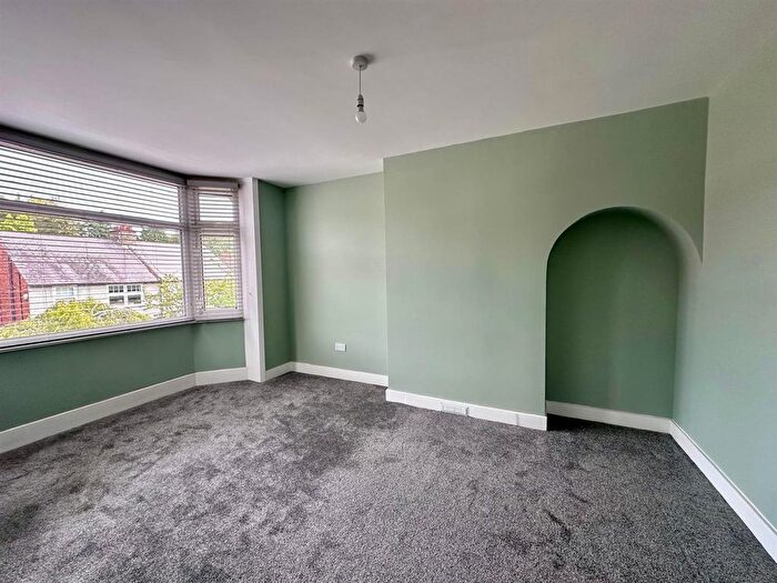 2 Bedroom Flat To Rent In Lower Queens Road, Ashford, TN24