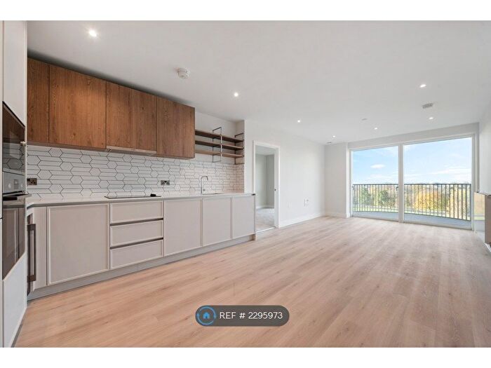 2 Bedroom Flat To Rent In Bufton House, London, SE3