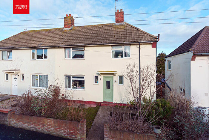 3 Bedroom Semi Detached House For Sale In St. Michaels Road, Portslade, BN41