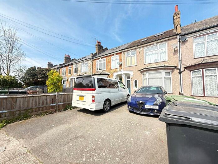 1 Bedroom Flat For Sale In George Lane, London, SE13