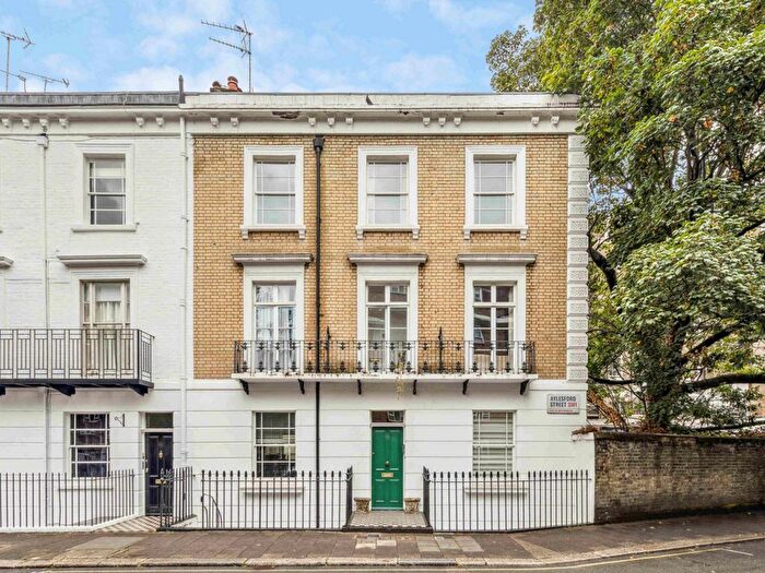 1 Bedroom Flat To Rent In Aylesford Street, London, SW1V