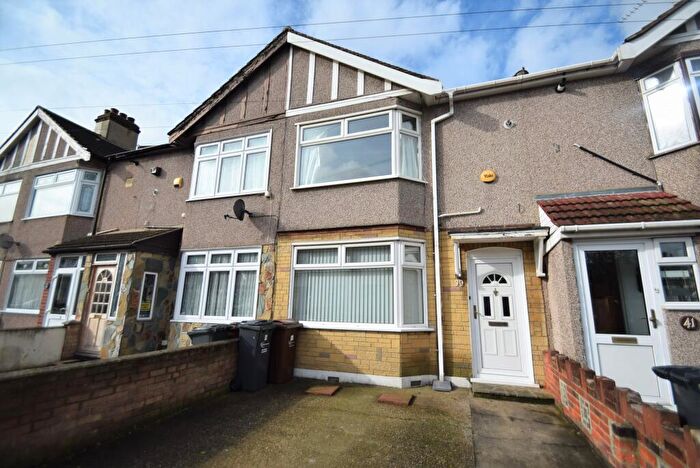 2 Bedroom House To Rent In Norfolk Road, Dagenham, Essex, RM10