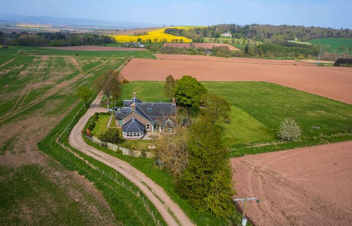 3 Bedroom Detached House For Sale In Kinnettles, Forfar, DD8