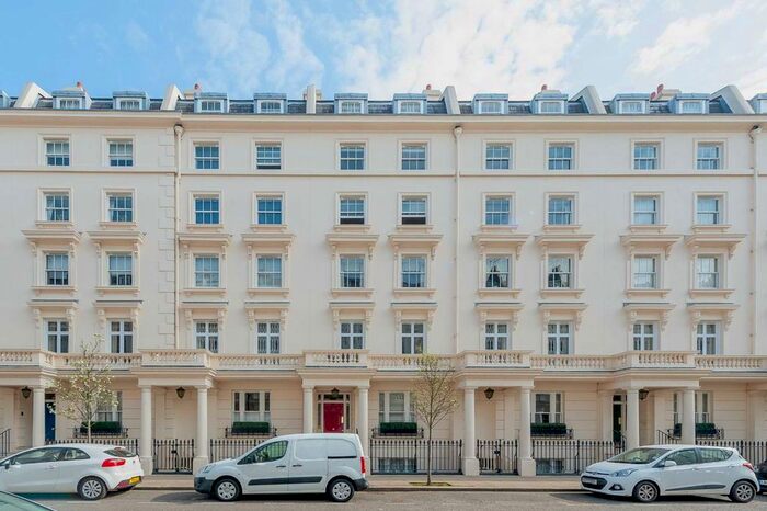 3 Bedroom Flat To Rent In Gloucester Street, London, SW1V