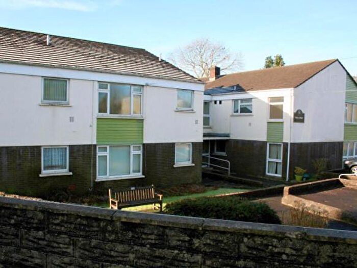 1 Bedroom Flat To Rent In High Street, Cwmgwrach, Neath, SA11