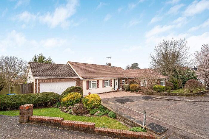 4 Bedroom Detached House For Sale In Ridgemount Gardens, London, EN2