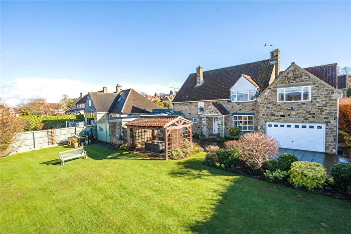 5 Bedroom Detached House For Sale In Hollybush Green, Collingham, LS22