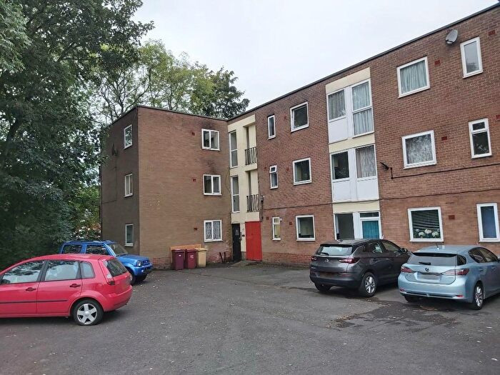 2 Bedroom Flat To Rent In Hill View Court, Astley Bridge, Bolton, BL1