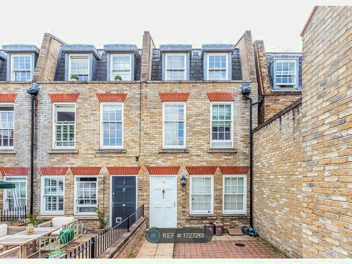 3 Bedroom Terraced House To Rent In Montague Mews, London, E3