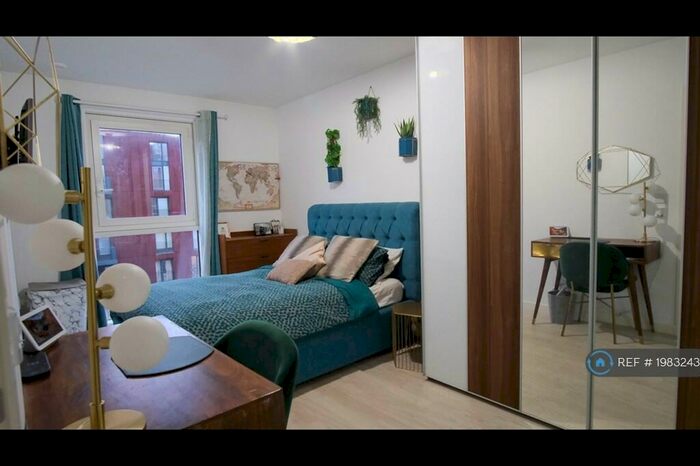 2 Bedroom Flat To Rent In Nyland Court, London, SE8