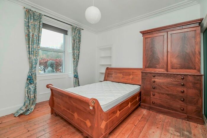 3 Bedroom Flat To Rent In Lanark Road, Slateford, Edinburgh EH14