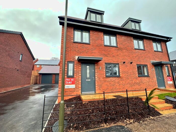 4 Bedroom Property To Rent In Robert Adam Road, Derby, DE22