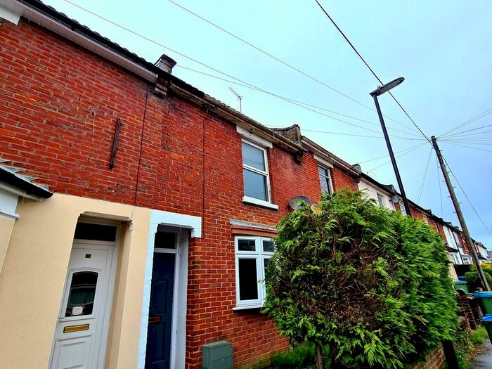 4 Bedroom Terraced House To Rent In Northcote Road, Southampton, SO17