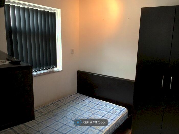 Studio To Rent In Brays Lane, Coventry CV2