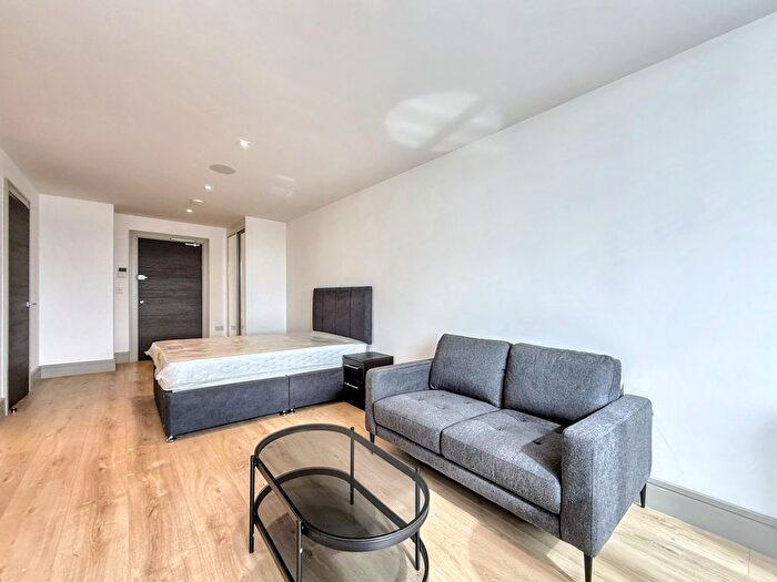 Studio To Rent In Mercantile House, Uxbridge, Greater London, UB8