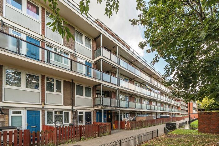 1 Bedroom Flat For Sale In Livermere Road, Hackney, E8