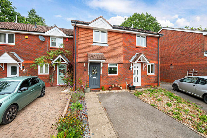 2 Bedroom Terraced House For Sale In Devonshire Gardens, Bursledon, Southampton, SO31