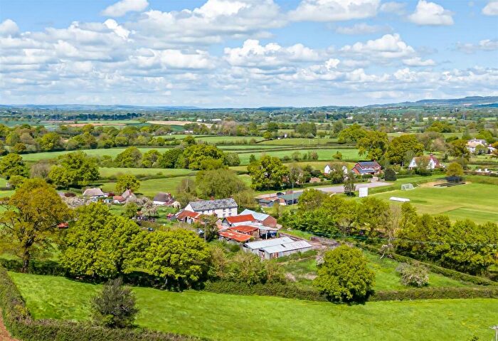 4 Bedroom Farm House For Sale In Broadclyst Road, Whimple, EX5