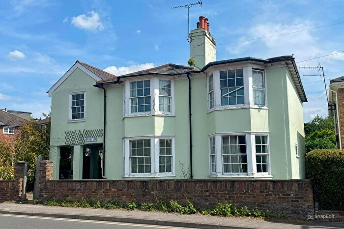 4 Bedroom Detached House For Sale In London Road, Ewell, Epsom, KT17